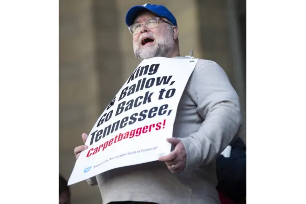 On the Strike Line – Rob Joesbury