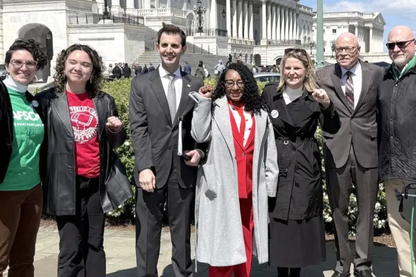 Public Service Freedom to Negotiate Act