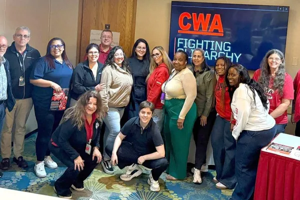 CWA Passenger Service Agents Learn to Fight Oligarchy